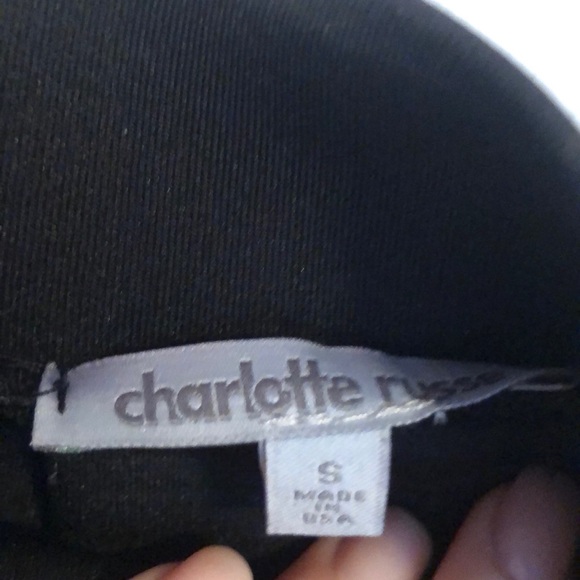 Pleated black skirt - Picture 2 of 2